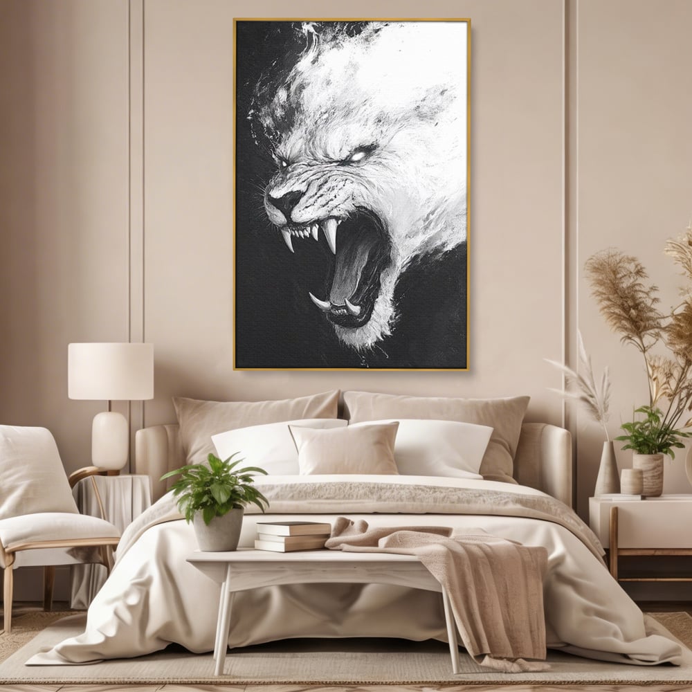 Tablou canvas cu tablou canvas cu tigru alb, in rama de aluminiu auriu, pe perete intr-un dormitor